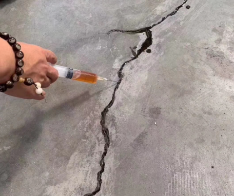 瓮安混凝土裂缝修补技术详解​